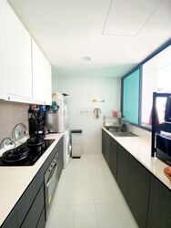 Esparina Residences (D19), Condominium #421356101